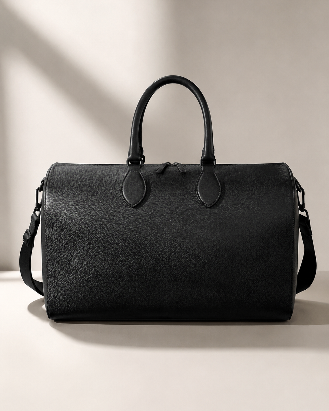 Classic Leather Duffle Bag – Black Edition