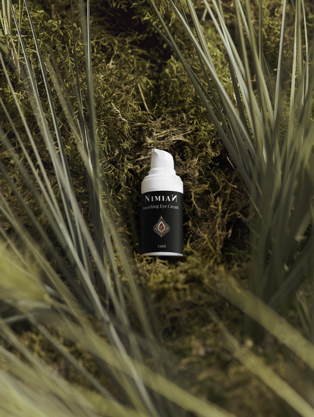 NimiaN Smoothing Eye Cream