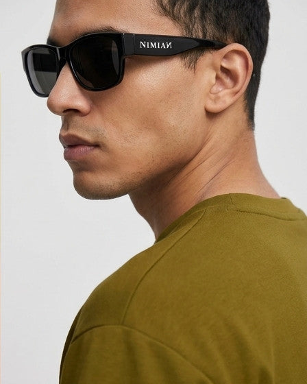 Oversized Black T-Shirt – Unisex Streetwear Fit