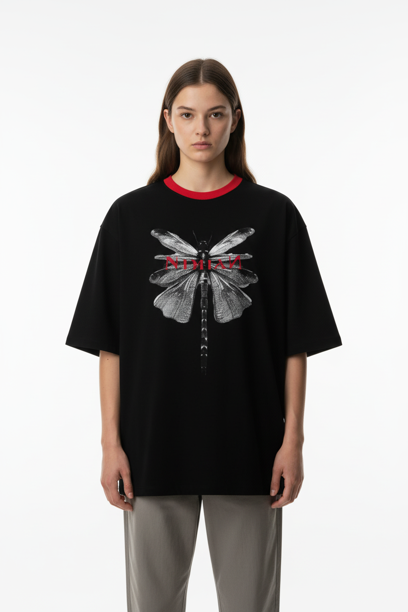 Vista frontal da NimiaN Dragonfly Oversized T-Shirt